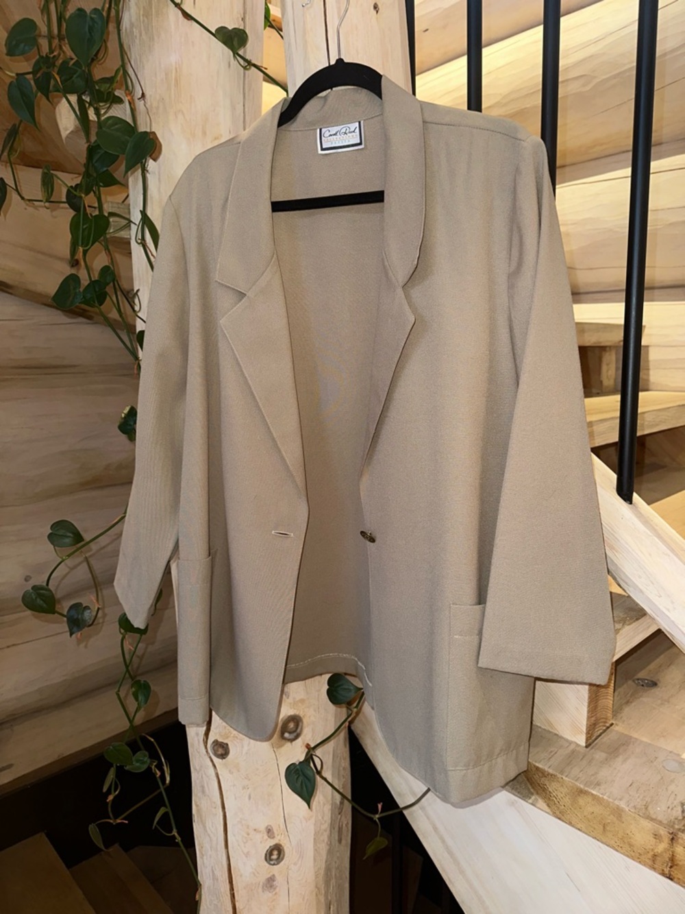 The Perfect Vintage Oversized Blazer